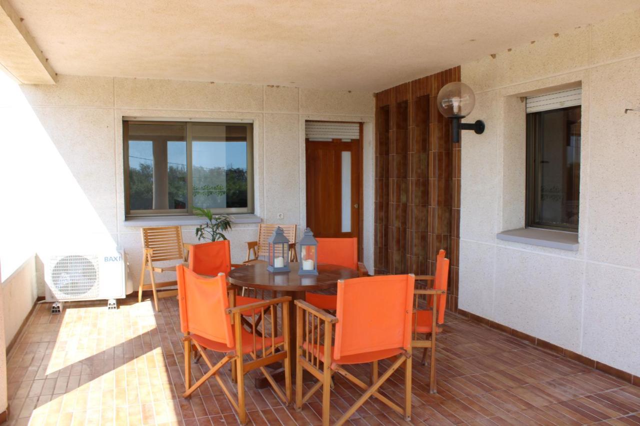 Villa De L'Ebre Дельтебре Экстерьер фото