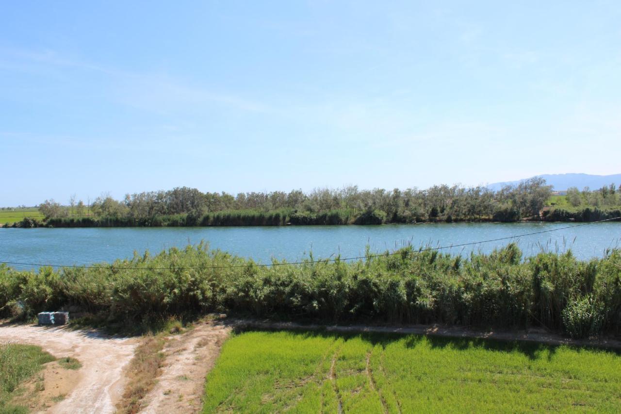 Villa De L'Ebre Дельтебре Экстерьер фото