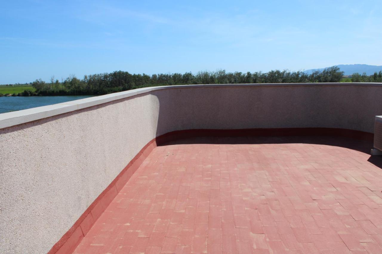 Villa De L'Ebre Дельтебре Экстерьер фото