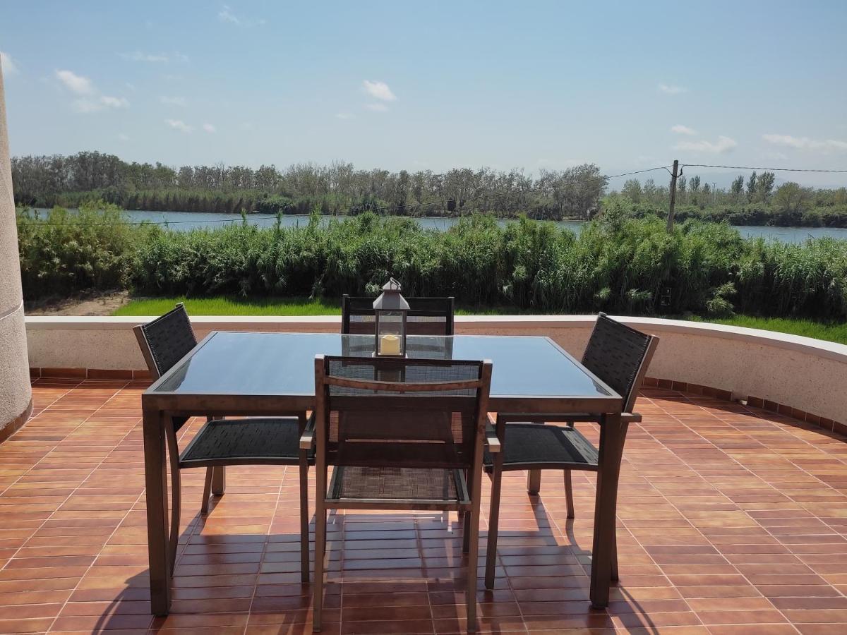 Villa De L'Ebre Дельтебре Экстерьер фото
